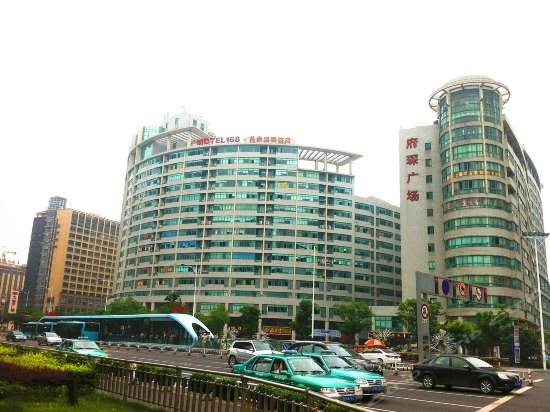 常州亮彩電子有限公司成立，注冊(cè)地：江蘇省常州市新北區(qū)府琛廣場(chǎng)