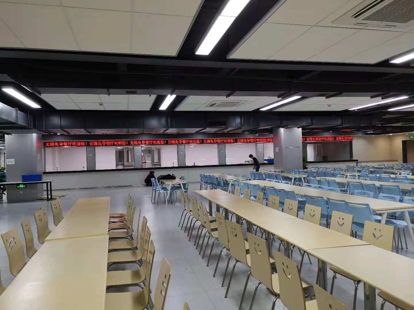 無錫先導室內LED顯示屏順利交付使用！